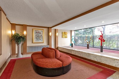 Prime ground-floor medical (Podiatry) office located within a - photo 12