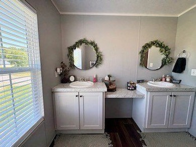 If you've been looking for space, privacy, and a place that - photo 17