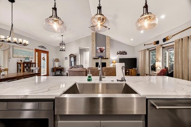 Escape to the mountains in this thoughtfully designed custom - photo 17