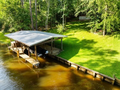Welcome to your fully furnished lakefront retreat on Houston - photo 4