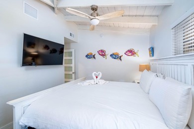 Welcome to your dream waterfront retreat in the heart of the - photo 36