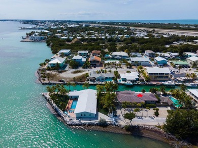 Welcome to your dream waterfront retreat in the heart of the - photo 50