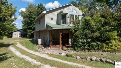 (private lake, pond, creek) Home For Sale in Franklin Missouri