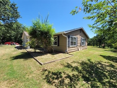 LONGTOWN WATERFRONT HOME RIGHT OFF HIGHWAY 9E! If you are - photo 3