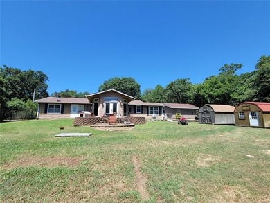 LONGTOWN WATERFRONT HOME RIGHT OFF HIGHWAY 9E! If you are - photo 5