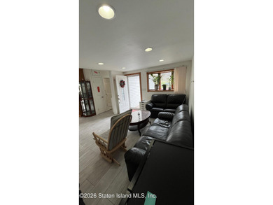 Single family in South Beach, well maintained. Easy access to - photo 3