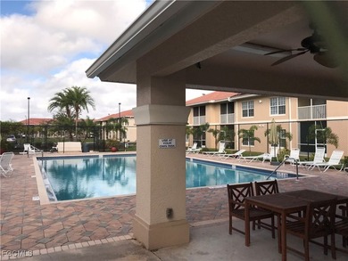 Move-In-Ready 2-Bedroom in Prime Location! Discover the perfect - photo 1