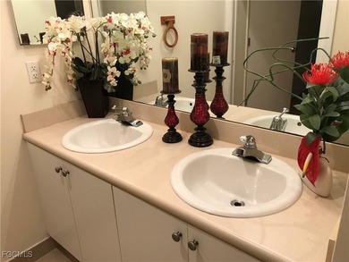 Move-In-Ready 2-Bedroom in Prime Location! Discover the perfect - photo 3