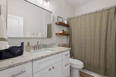 Welcome to the Cottages! This beautiful 2 bed 2 bath well - photo 9