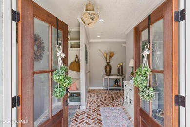 Welcome to effortless coastal living in the desirable Captains - photo 3