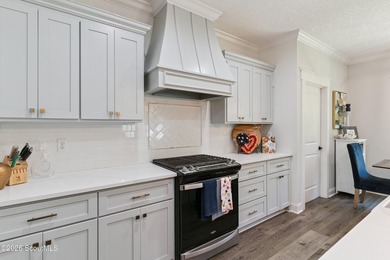 Welcome to effortless coastal living in the desirable Captains - photo 9