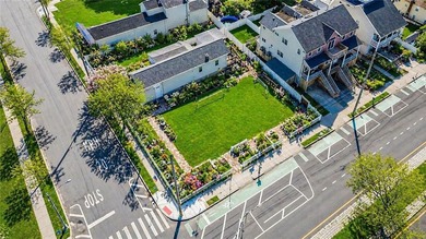 Excellent opportunity for builders/investors to own a - photo 6