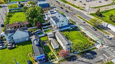 Excellent opportunity for builders/investors to own a - photo 8