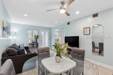 Just a short walk from the beach, this turnkey top-floor 2BR/2BA - photo 12
