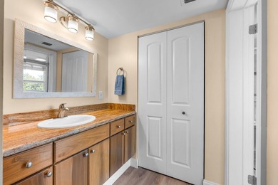 PRIVACY GALORE! For buyers who crave true seclusion and one - photo 14