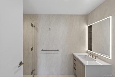 The best priced 2-bedroom, 2-bathroom in Skyline Tower - Queens' - photo 14