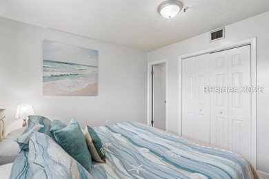 Just a short walk from the beach, this turnkey top-floor 2BR/2BA - photo 15