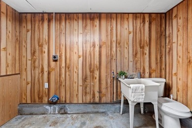 Charming single-level home offering comfort, functionality, and - photo 18