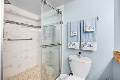 PRIVACY GALORE! For buyers who crave true seclusion and one - photo 18