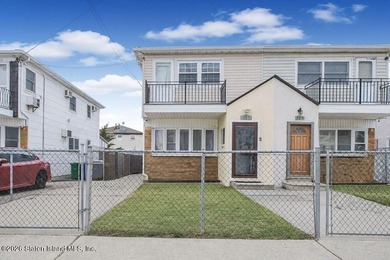 Beautiful Semi-Detached 1-Family Home in an Excellent Location! - photo 1