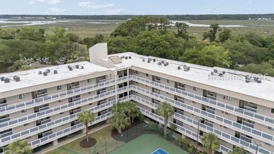 Just a short walk from the beach, this turnkey top-floor 2BR/2BA - photo 22