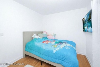 Beautiful Semi-Detached 1-Family Home in an Excellent Location! - photo 7
