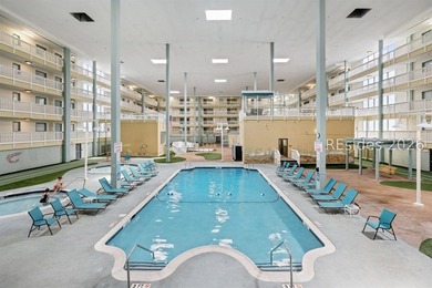 Just a short walk from the beach, this turnkey top-floor 2BR/2BA - photo 30