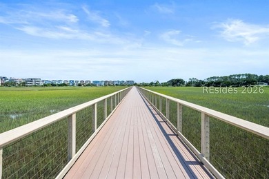Just a short walk from the beach, this turnkey top-floor 2BR/2BA - photo 34