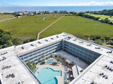 Just a short walk from the beach, this turnkey top-floor 2BR/2BA - photo 35