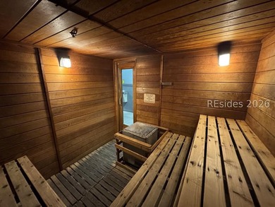 Just a short walk from the beach, this turnkey top-floor 2BR/2BA - photo 41