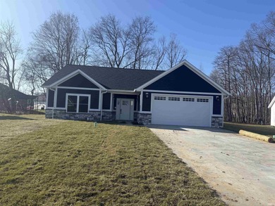 (private lake, pond, creek) Home Sale Pending in Bedford Indiana