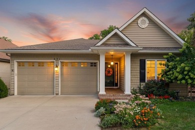 Lake Home For Sale in Lake Waukomis, Missouri