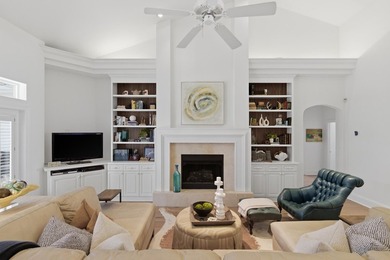 This impeccably designed 2227 sq. ft. single-story home offers 3 - photo 7
