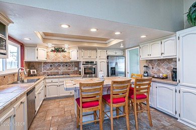 Where Family Memories Begin in Foxenwood Estates Welcome home to - photo 7