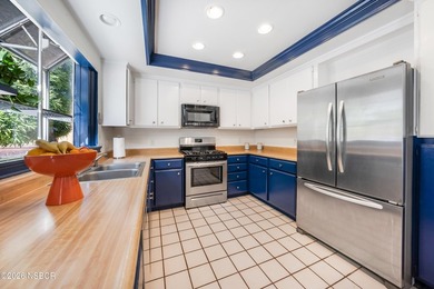 Blending contemporary style with a spacious and functional 2,026 - photo 10