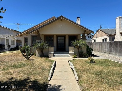 Great central down town location. Walk to shopping and schools - photo 1