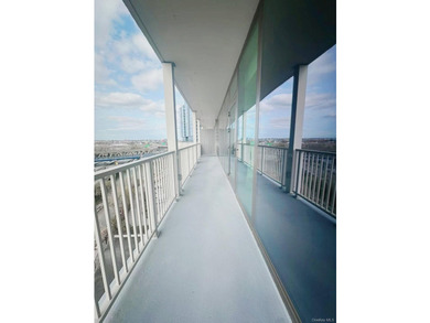 This bright and spacious 2-bedroom, 1-bathroom apartment is - photo 8