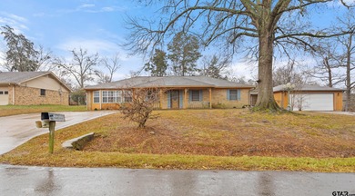 Horseshoe Club Lake Home For Sale in Tyler Texas