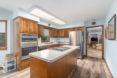 Lake living at its best. Great 3/2 condo on one level. Great - photo 19