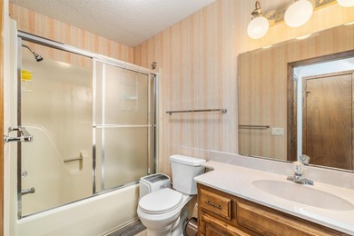 Lake living at its best. Great 3/2 condo on one level. Great - photo 29