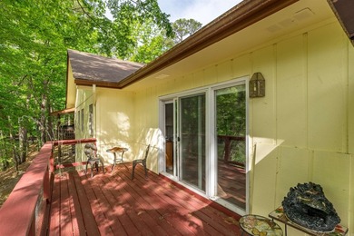 Lake living at its best. Great 3/2 condo on one level. Great - photo 31