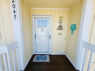 Welcome to this beautifully updated 1-bedroom & rare 1.5-bath - photo 4