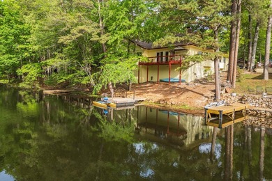 Lake living at its best. Great 3/2 condo on one level. Great - photo 40