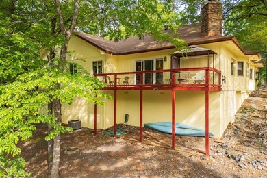 Lake living at its best. Great 3/2 condo on one level. Great - photo 43