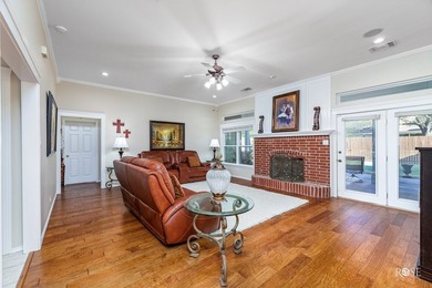 Every turn in this impeccably designed, Southland Hills home - photo 6