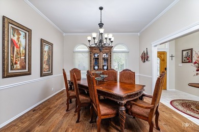 Every turn in this impeccably designed, Southland Hills home - photo 9