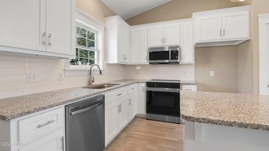 This adorable new construction is close to restaurants, shopping - photo 5