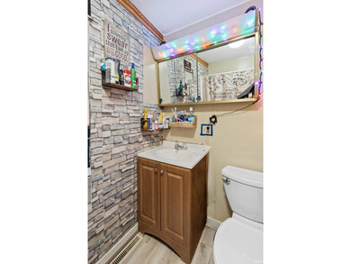 Investment opportunity in the heart of Syracuse; great for - photo 13