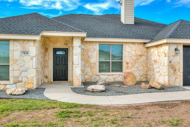 Discover this charming 3-bedroom, 2-bathroom home located in the - photo 5
