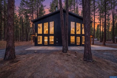 Custom Stick built Modern River Front Property that is a - photo 33